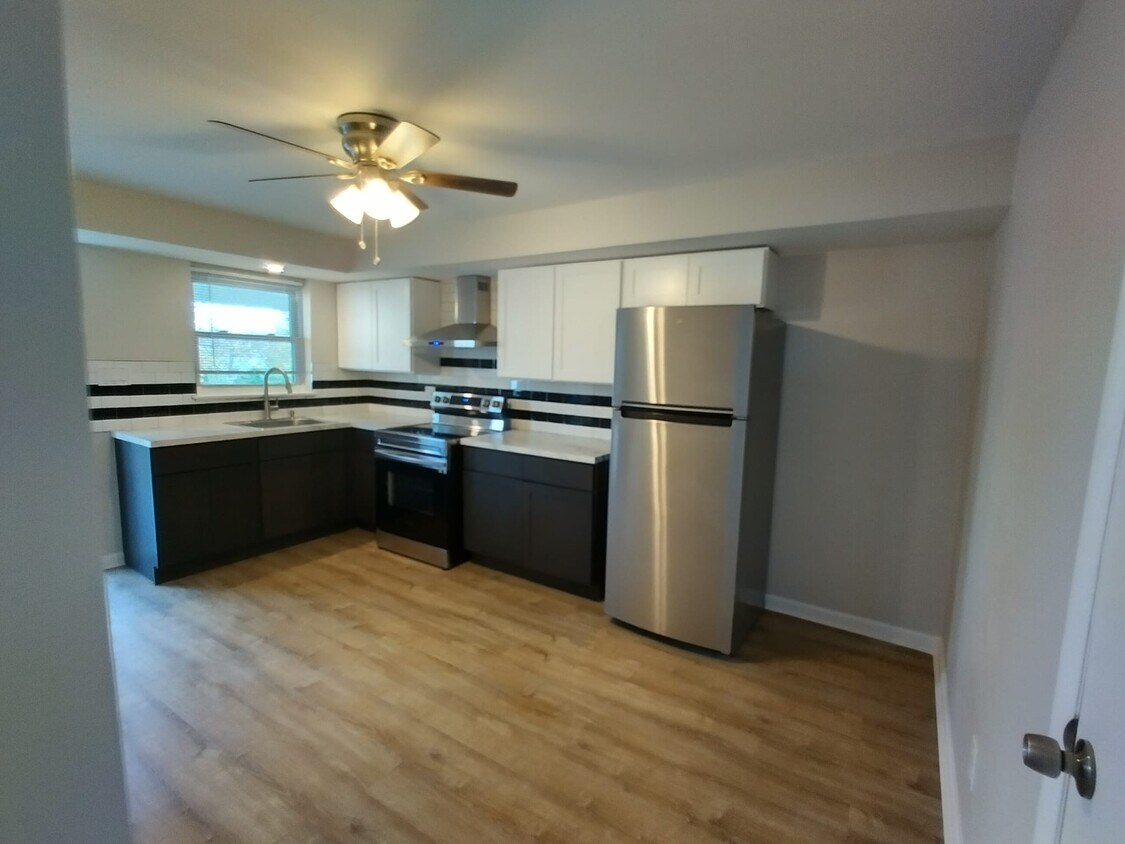 Kitchen - 53 Haines Ave