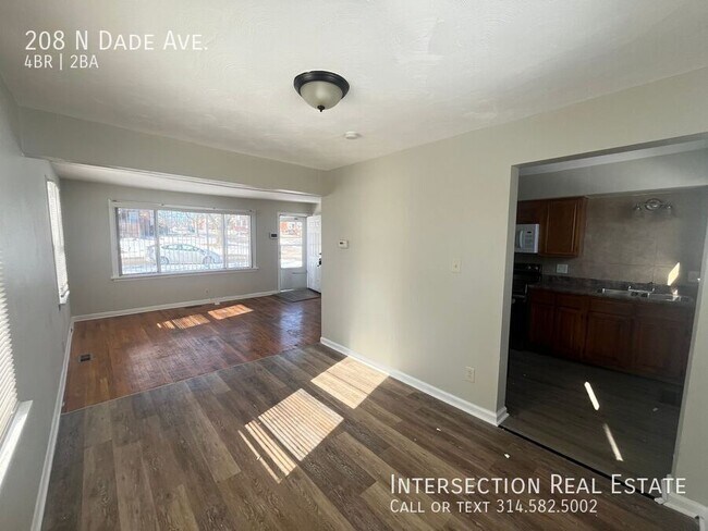 Foto del edificio - 208 N Dade Ave