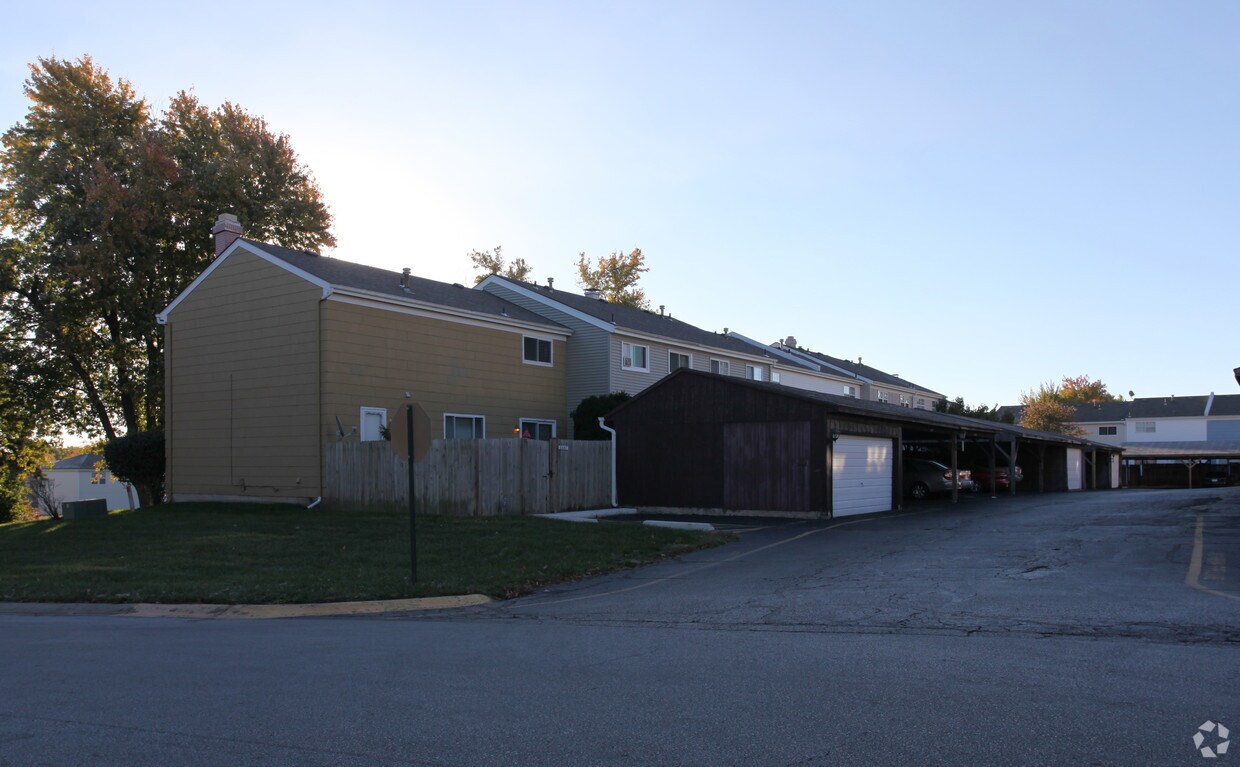 5945 E 127th St, Grandview, MO 64030 Apartments in Grandview, MO