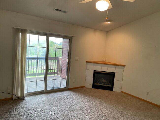 Foto del edificio - 2266 Holiday Rd