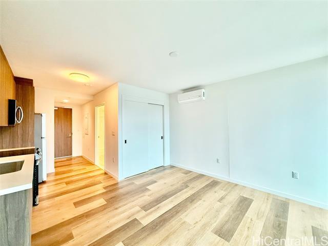 Building Photo - 1515 Liona St