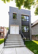 Building Photo - 1044 N Springfield Ave