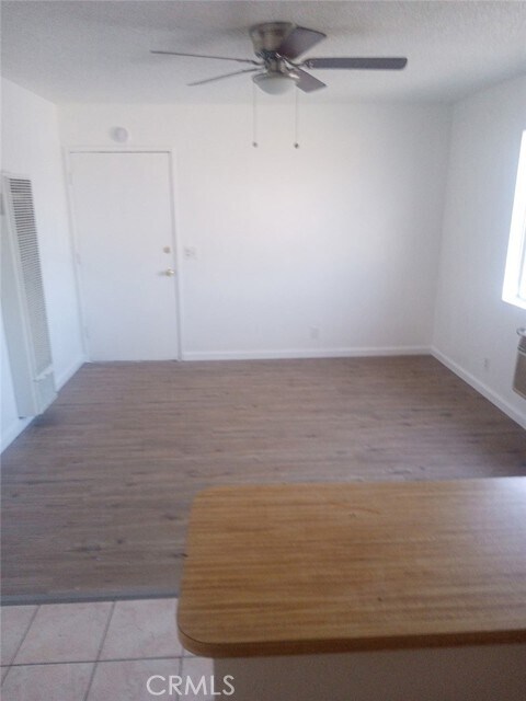 Foto del edificio - 16315 Juniper St