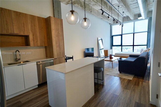 Foto del edificio - 7920 NE 2nd Ave