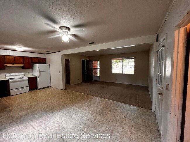 Building Photo - 3 br, 1.5 bath House - 802 Bacon Rd