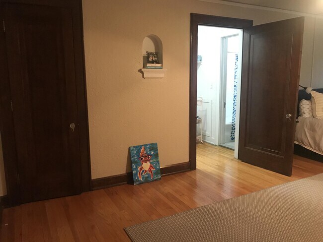 Foto del edificio - 727 N Capitol Ave