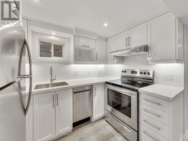 Building Photo - 614 Northcliffe Blvd