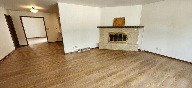 Foto del edificio - 1707 Miller Rd