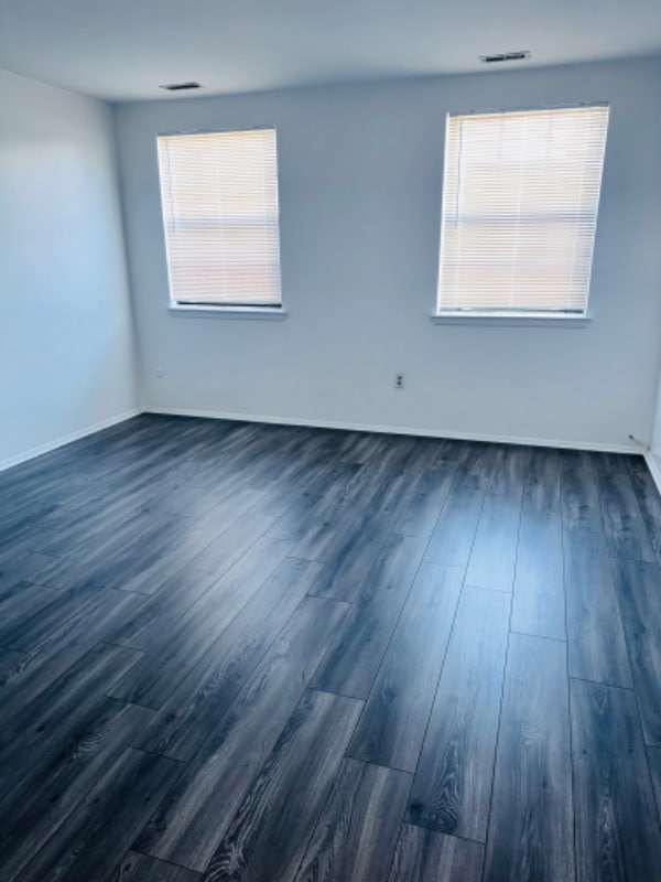 Building Photo - 127 Willow Turn