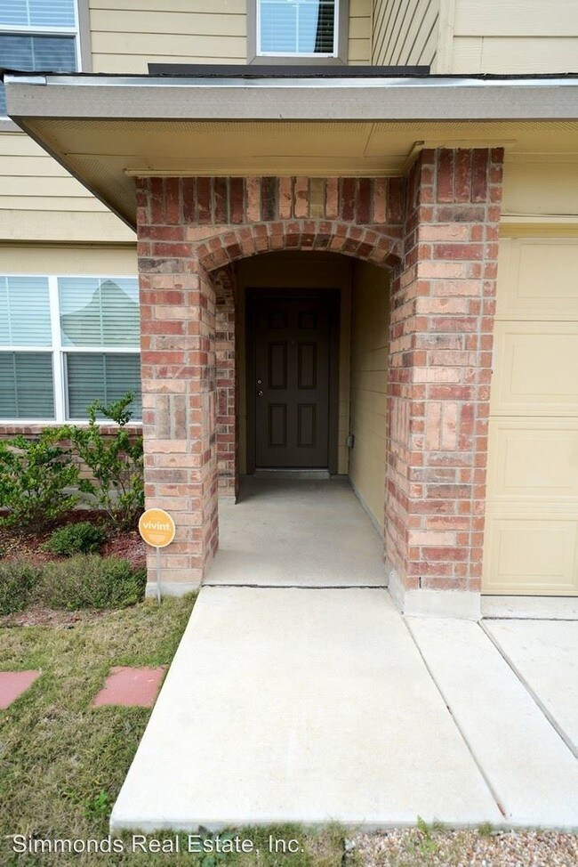 Building Photo - 5 br, 2.5 bath House - 2814 Sunset Bend