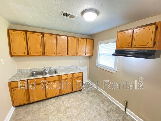 Foto del edificio - 5039 Newton Rd