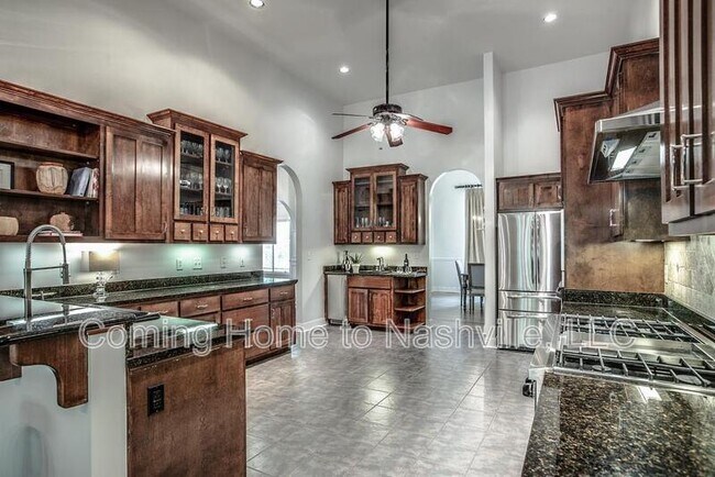 Foto del edificio - 710 Hillwood Blvd