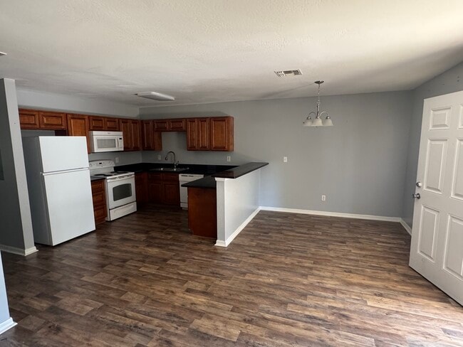 Photo - 6016 W Desoto St Townhome