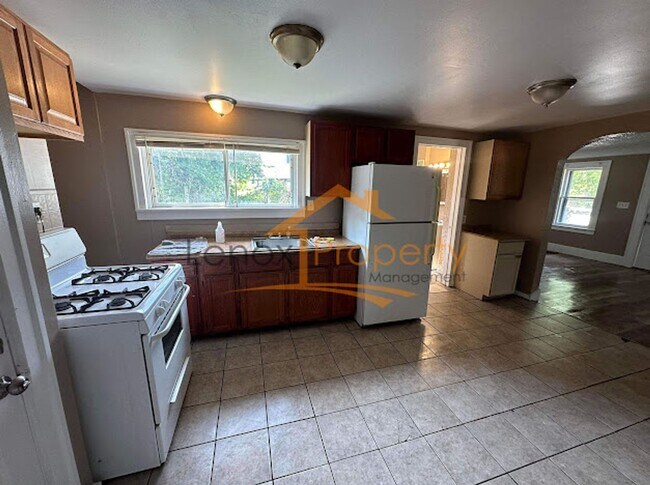 Foto del edificio - 2 Bedroom Home In Pontiac
