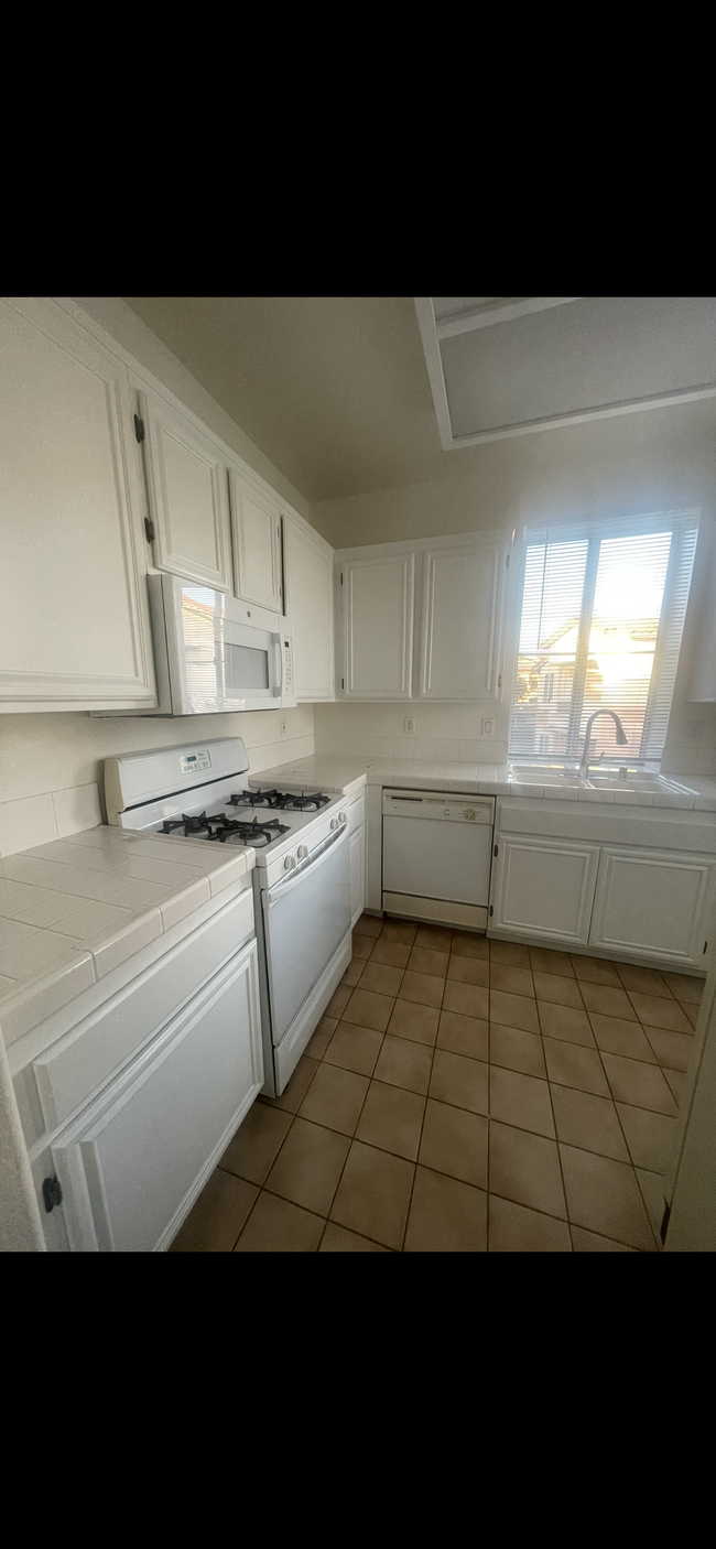 Building Photo - 11452 Via Rancho San Diego