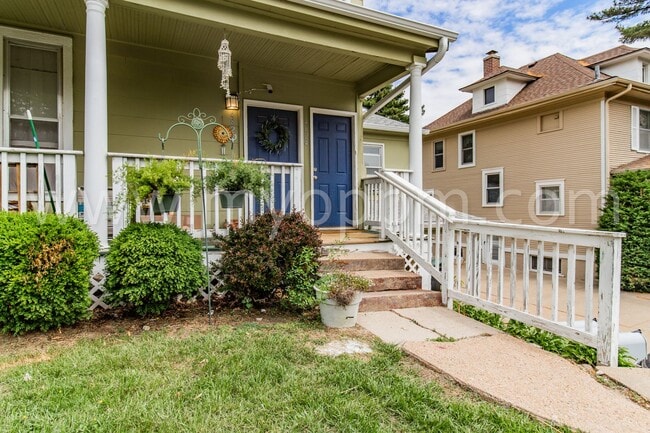 Foto del edificio - 4824 Webster St