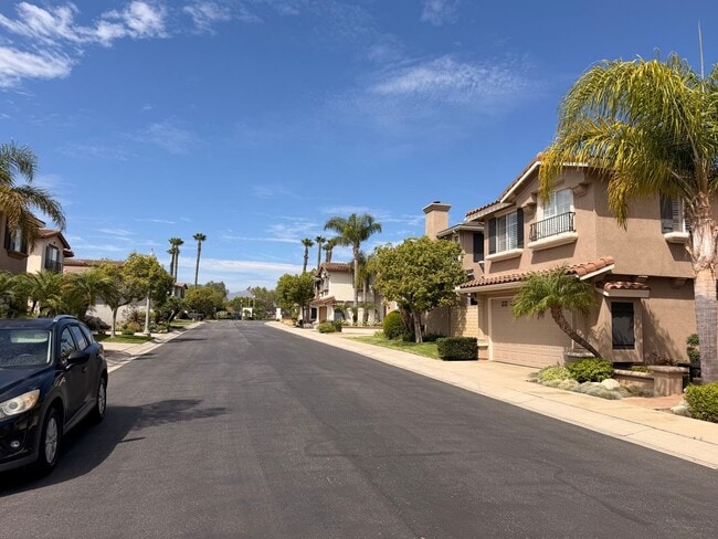 Building Photo - 2872 La Plata Dr