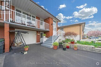 Building Photo - 55 Cabana Dr