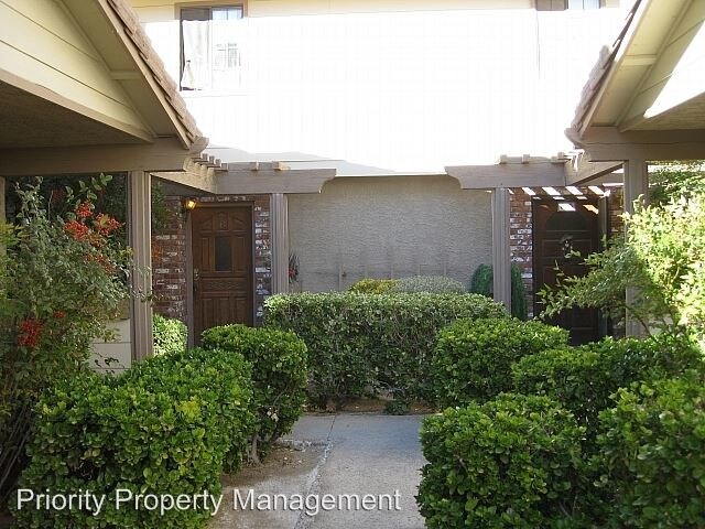 Primary Photo - 3465 Lorilou Ln