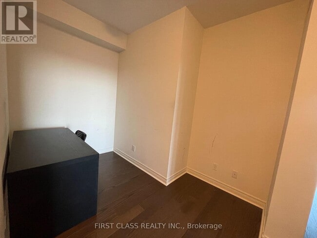 Building Photo - 339-1339 Rathburn Rd W