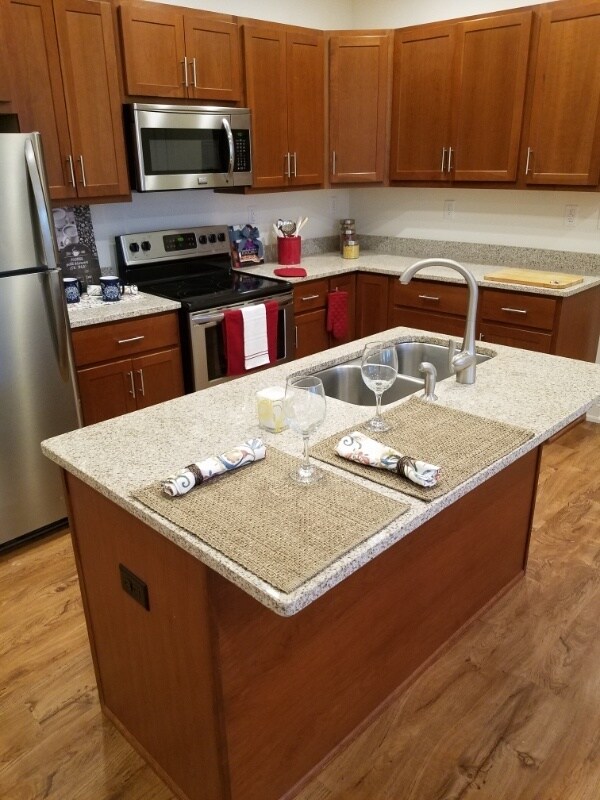 Foto del edificio - 591 Terrace Blvd