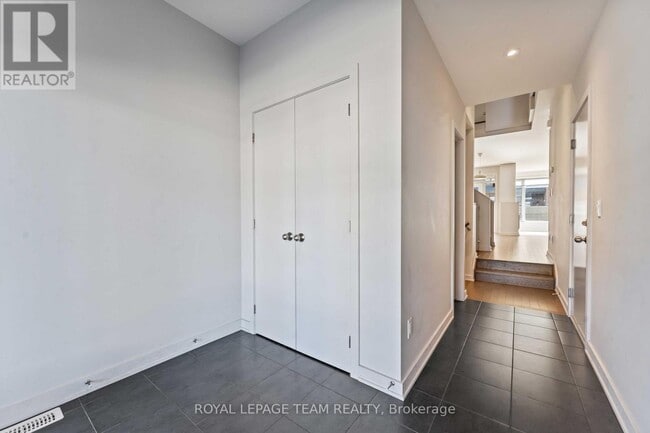 Building Photo - 1052 Lunar Glow Cres