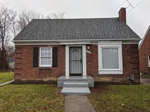 Building Photo - 19626 Revere St