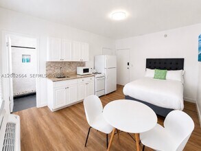 Building Photo - 3025 Indian Creek Dr