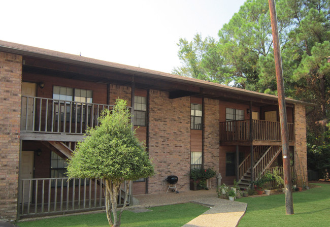 Building Photo - Country Crossing Apartments