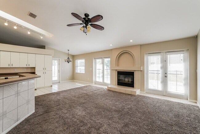 Foto del edificio - 19515 Lake Osceola Ln