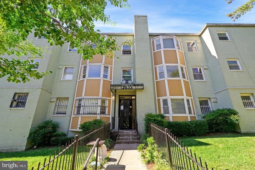 Primary Photo - 2835 Gainesville St SE