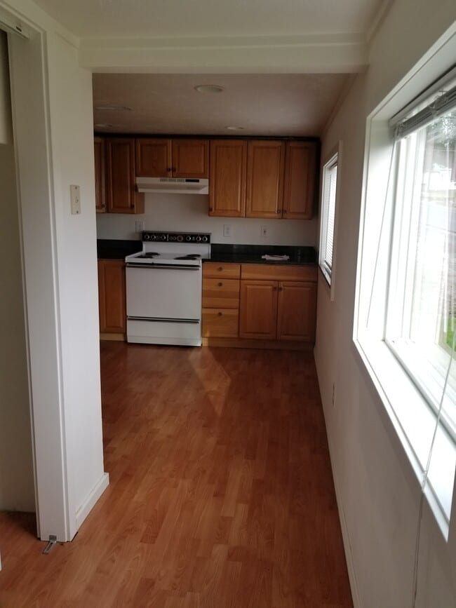 Building Photo - 295023