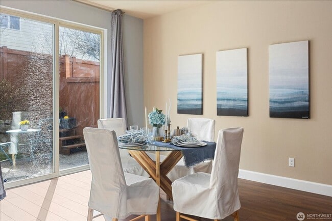 Foto del edificio - 3BD/2.5BTH Modern Townhouse in Greekbrooke II Community for Lease!