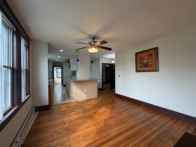 Foto del edificio - 336 Riverside Ave