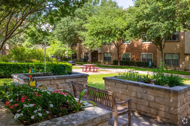 Building Photo - Mariposa at Hunter Road 55+ Apartment Homes
