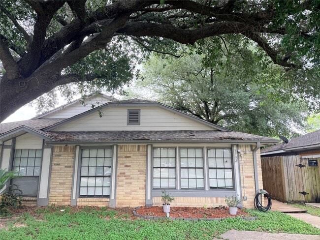Building Photo - 5102 Beaverhill Dr