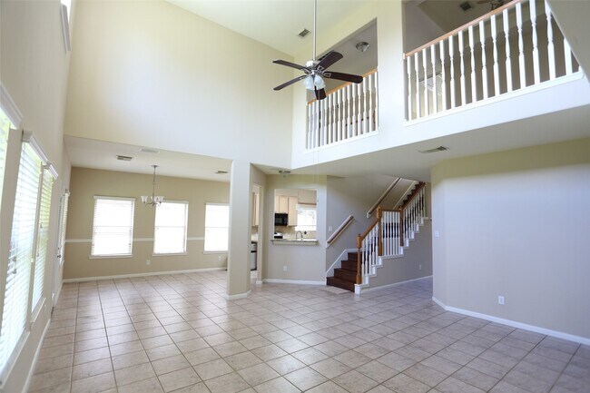 Foto del edificio - 3327 Summerwood Ln