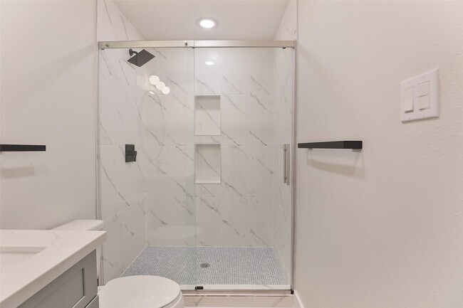 Foto del edificio - 9511 Fondren Rd