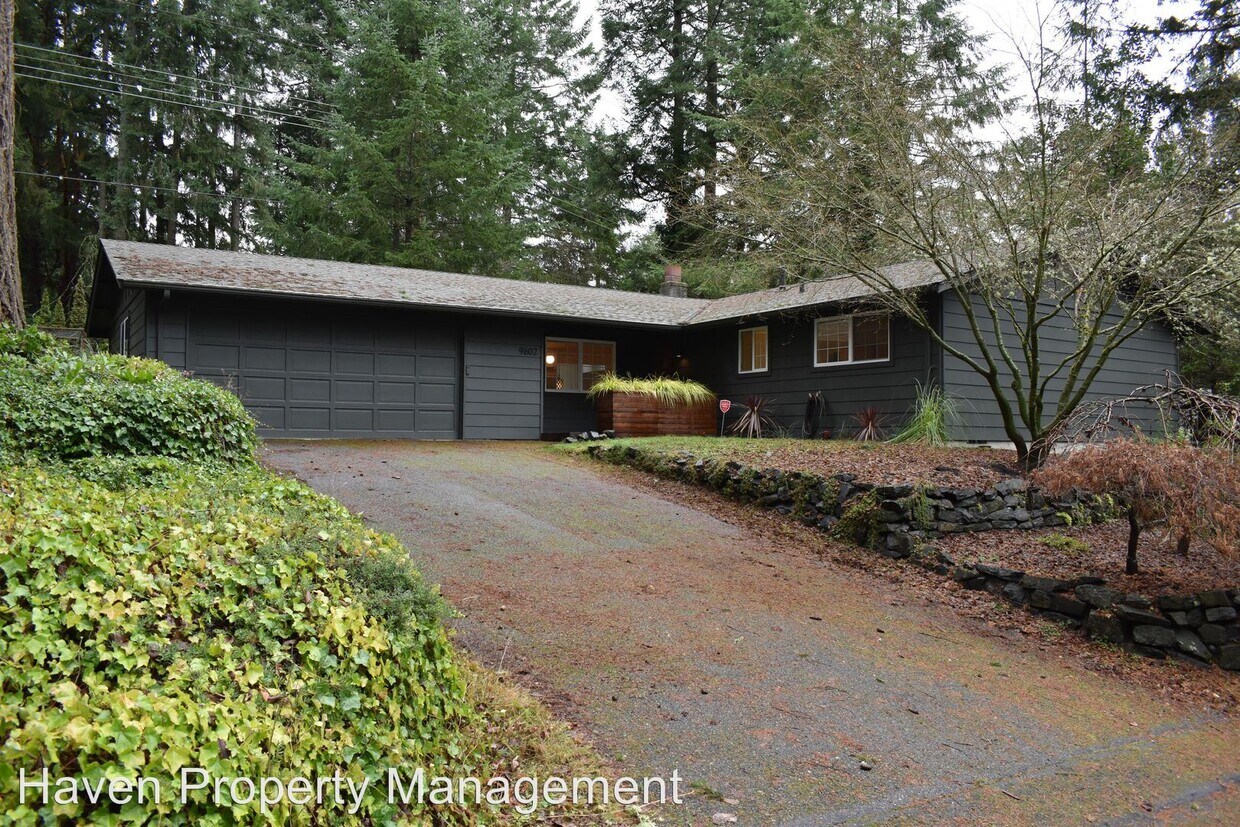 Primary Photo - 3 br, 2 bath House - 9602 47th St W