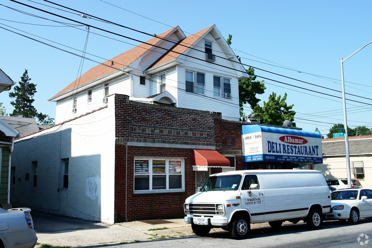 Building Photo - 15702-15704 45th Ave