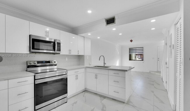 Foto del edificio - 1917 SW 107th Ave