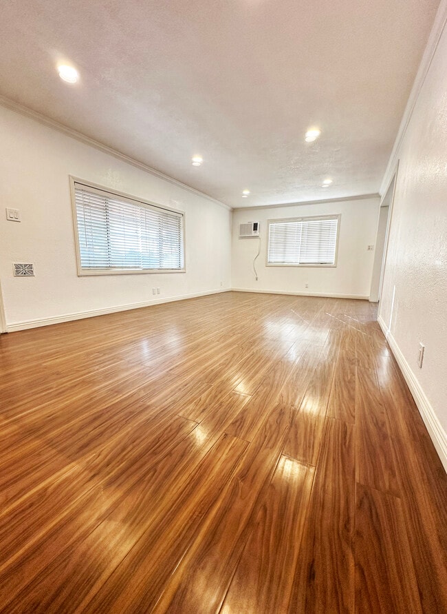 Unit 1 Living room - 437 E 8th St