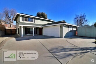Building Photo - 251 Kamp Way