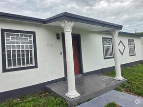 Building Photo - 15721 NW 17th Ct