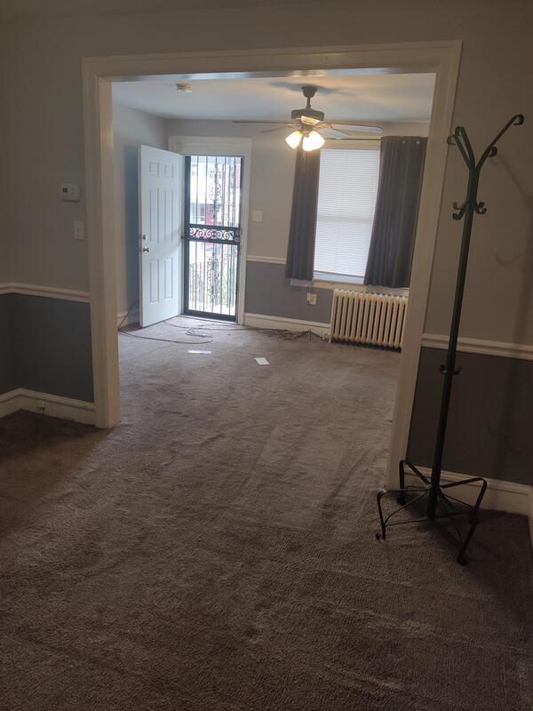 Foto del edificio - 5812 N Woodstock St