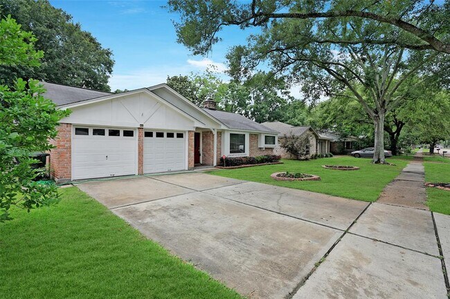 Foto del edificio - 9631 Railton St