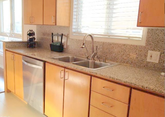 ¡cocina - 1534 Amherst Ave
