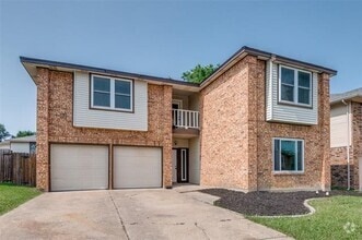 Building Photo - 829 Foxridge Dr