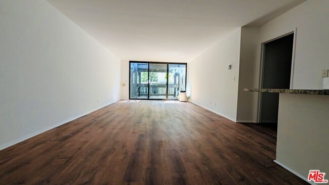 Building Photo - 7742 Redlands St