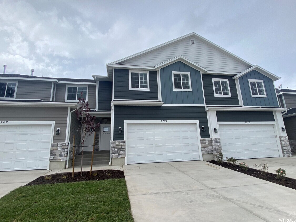 Foto principal - 7271 N Silver Spring Way